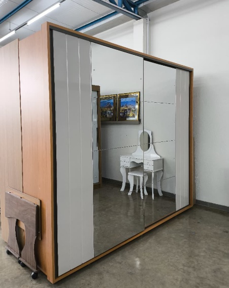 ROUPEIRO MADETEC DALI 2,78M COM ESPELHO 2...